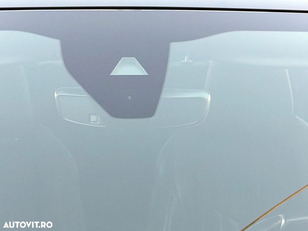 Peugeot 2008 — 28