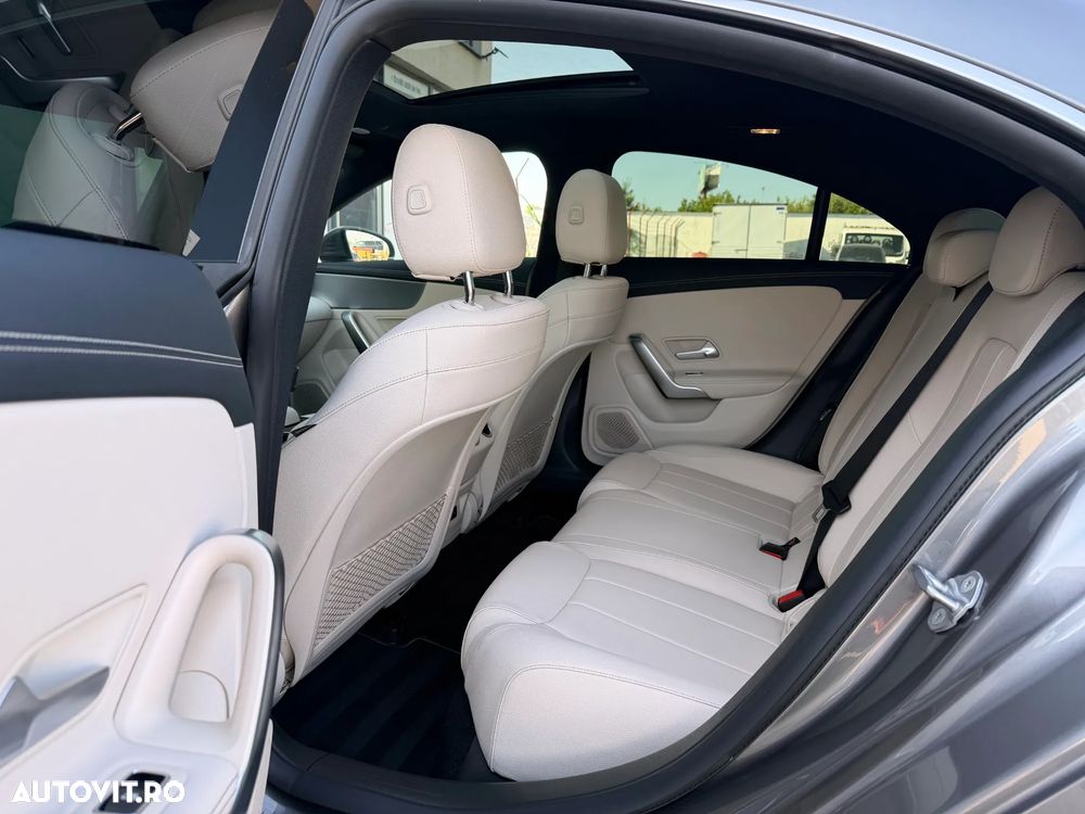 Mercedes-benz A 250 — 14
