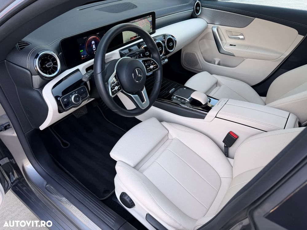 Mercedes-benz A 250 — 10