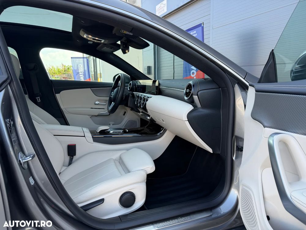 Mercedes-benz A 250 — 18