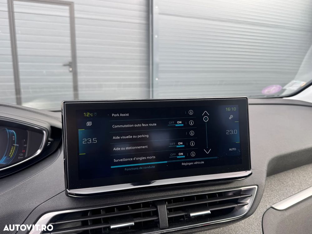 Peugeot 3008 — 29