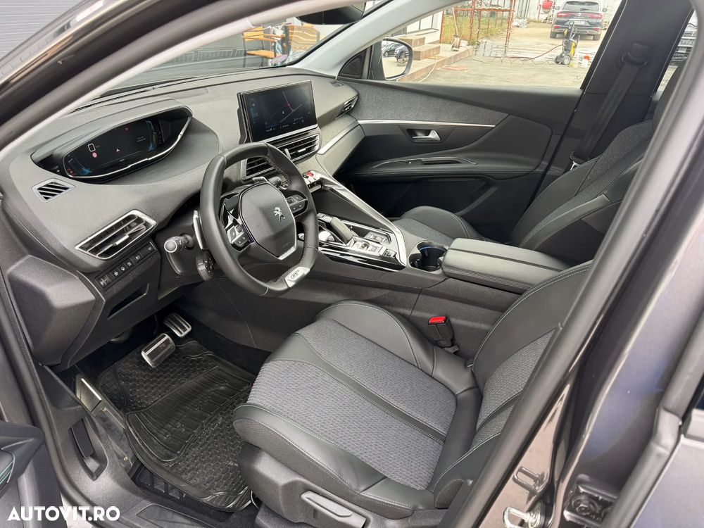Peugeot 3008 — 11