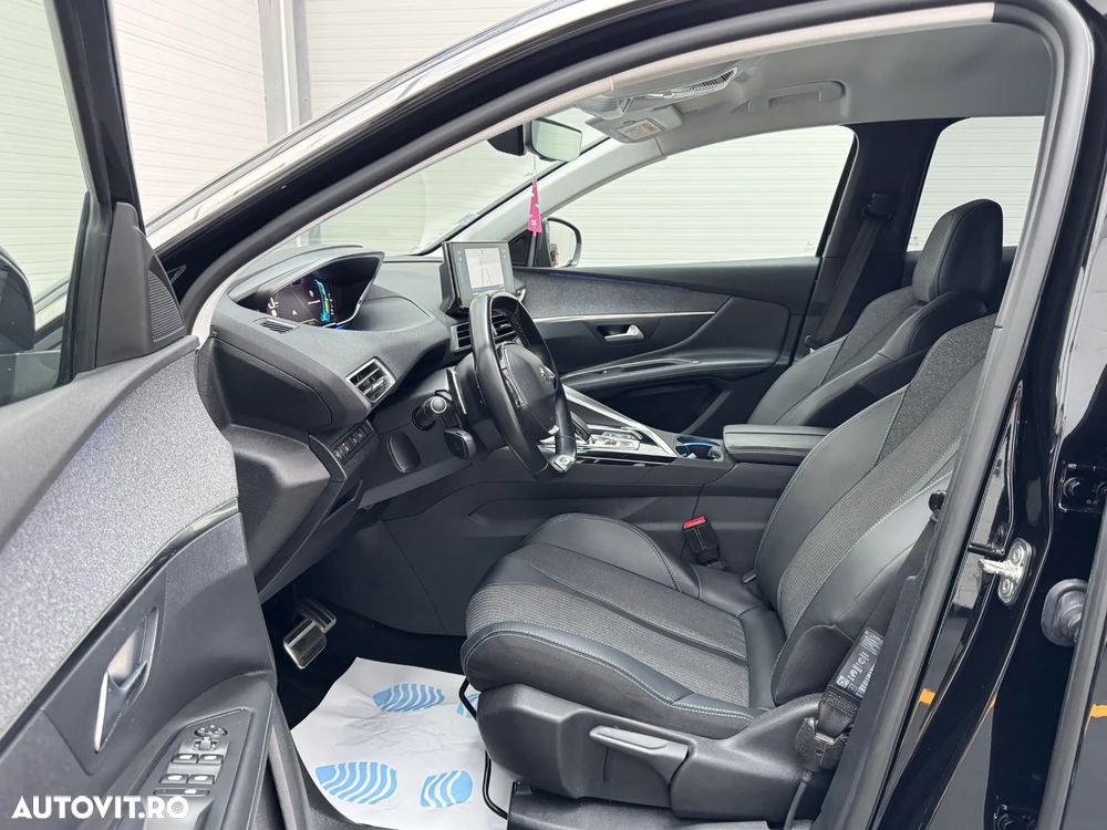 Peugeot 3008 — 10