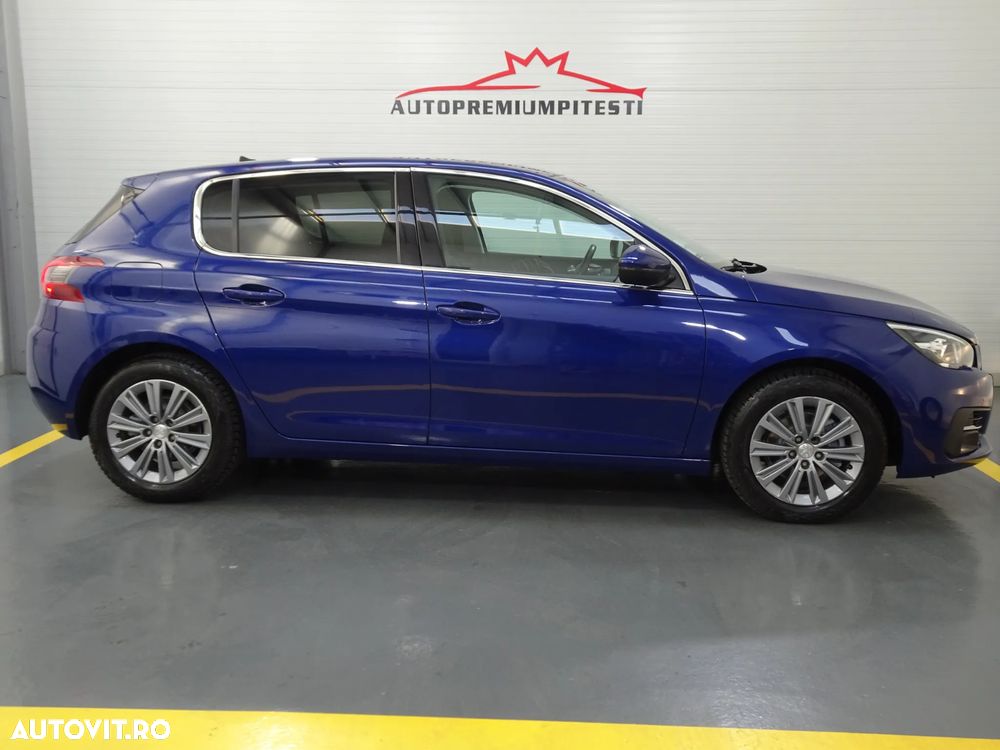 Peugeot 308 — 17