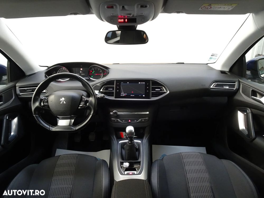 Peugeot 308 — 2