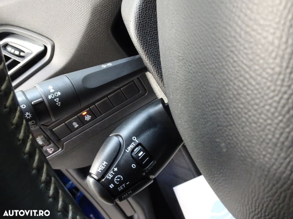 Peugeot 308 — 24