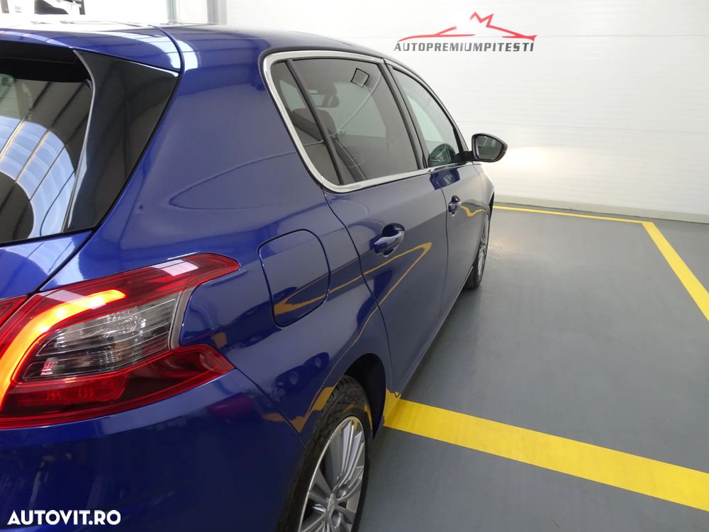 Peugeot 308 — 19