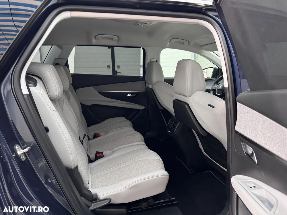 Peugeot 5008 — 16
