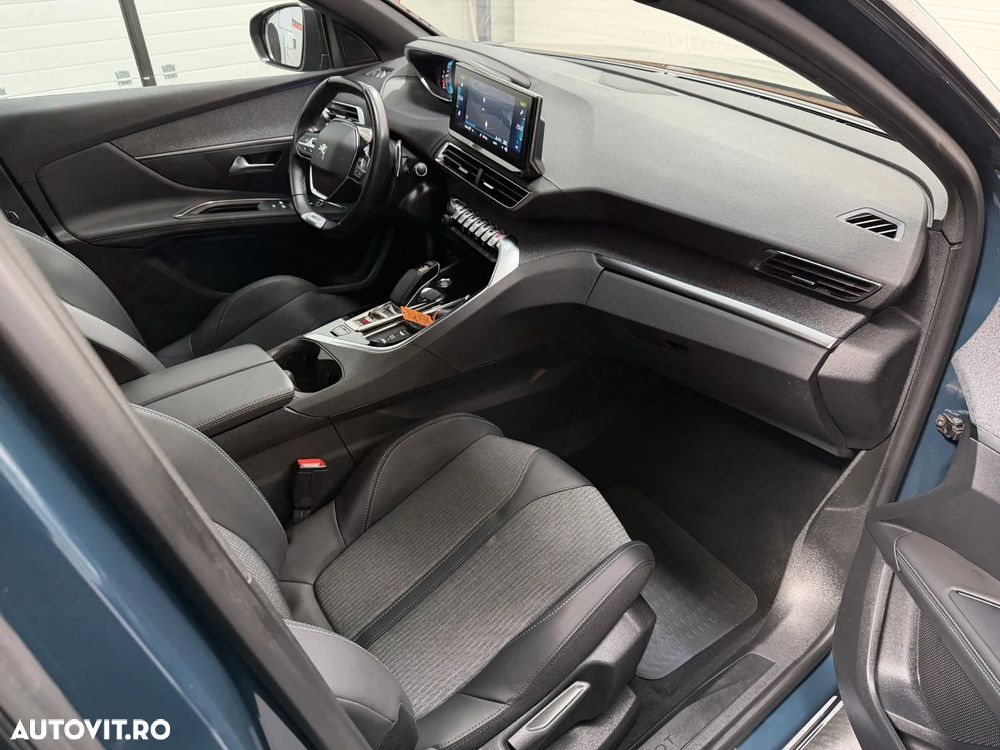 Peugeot 3008 — 12