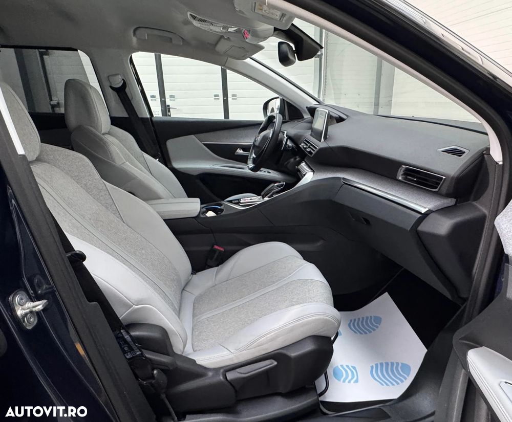 Peugeot 5008 — 17