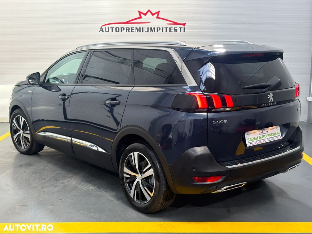 Peugeot 5008 — 8