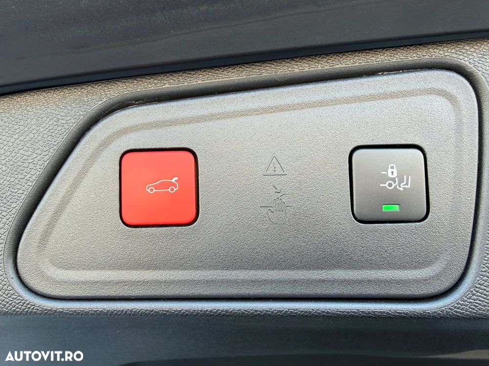 Peugeot 3008 — 23