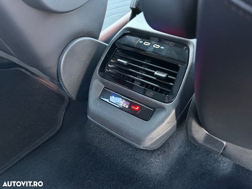 Volkswagen ID.4 — 8