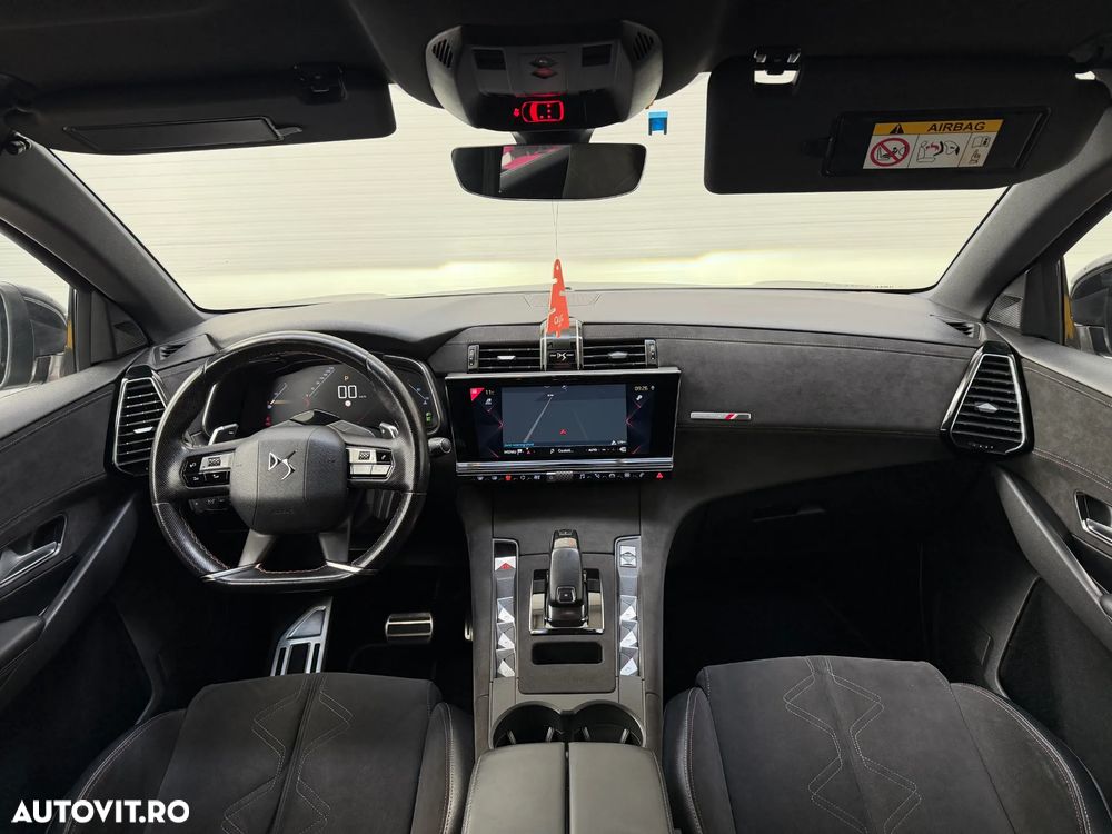 Ds automobiles DS 7 Crossback — 2