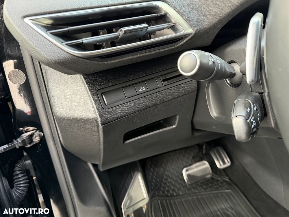 Peugeot 5008 — 25