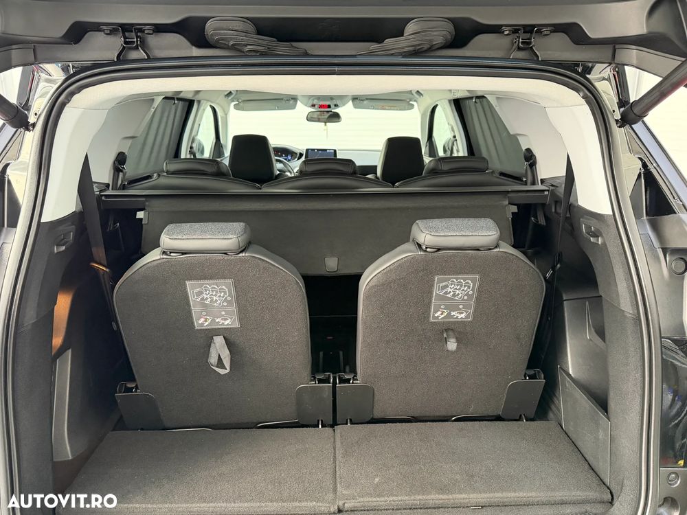 Peugeot 5008 — 4