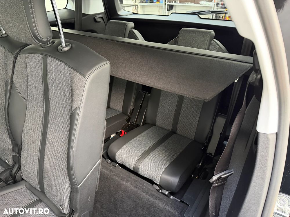 Peugeot 5008 — 10