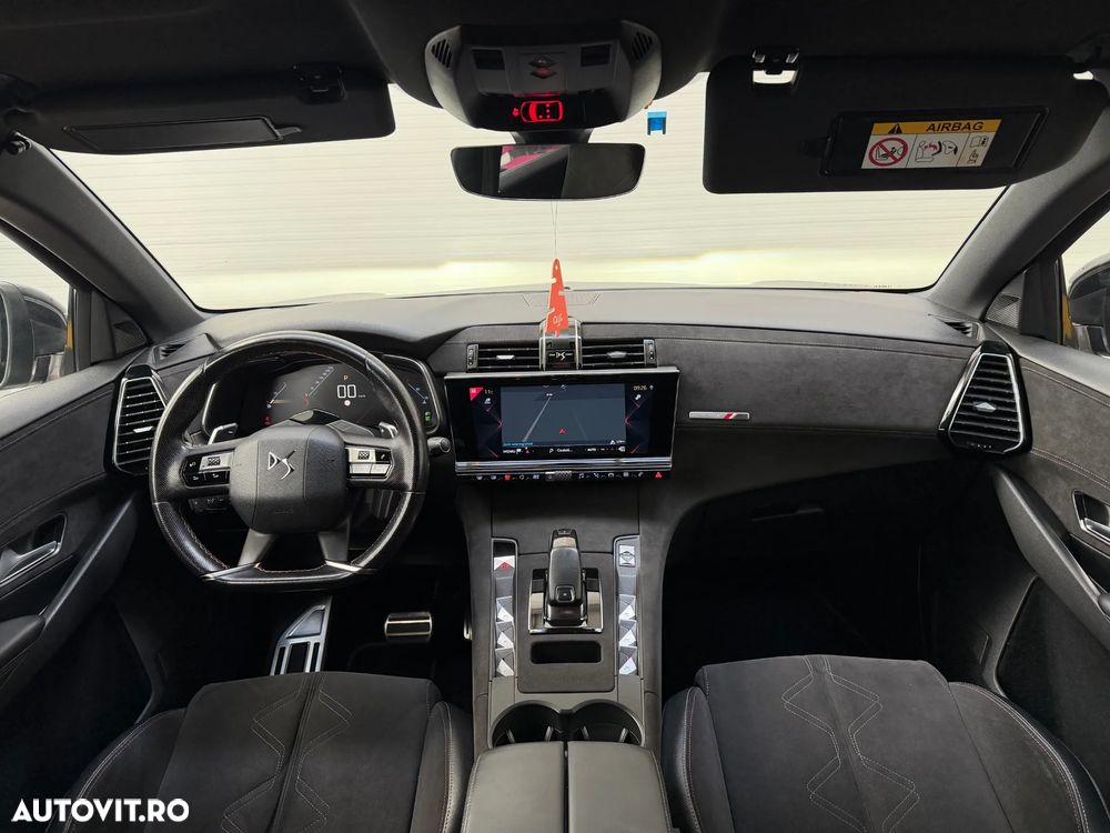 Ds automobiles DS 7 Crossback — 2