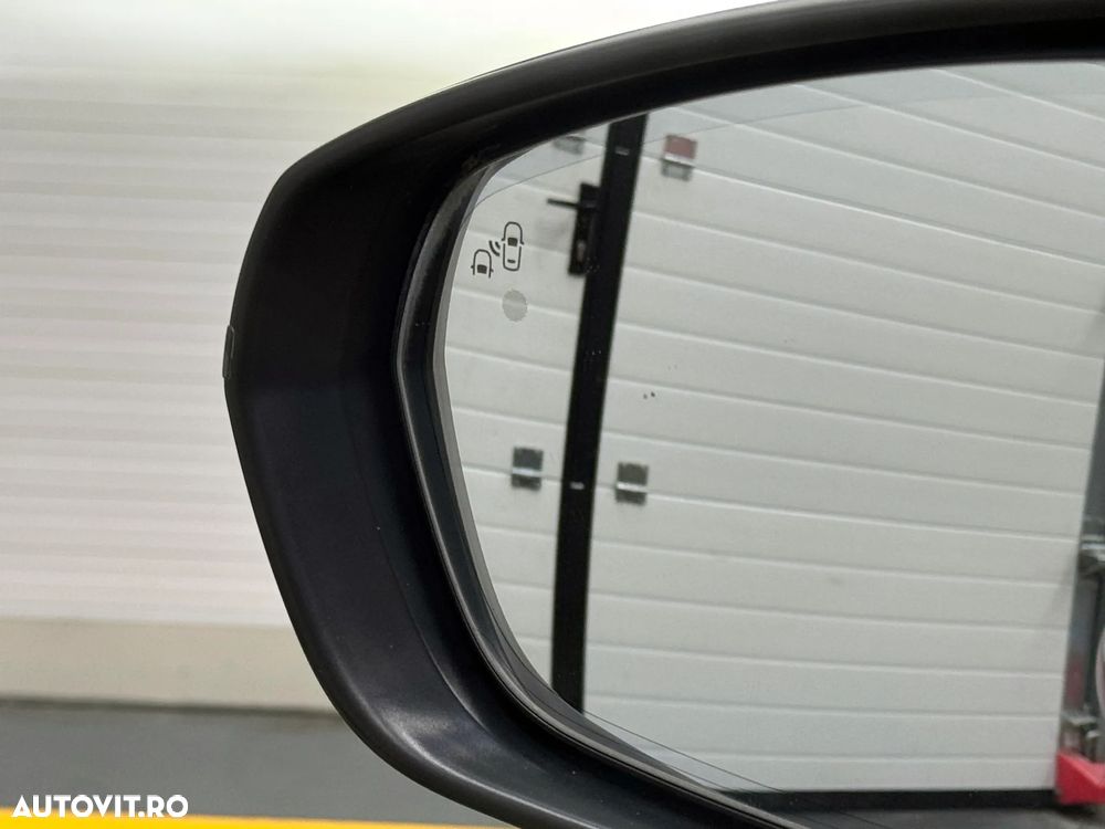 Ds automobiles DS 7 Crossback — 23