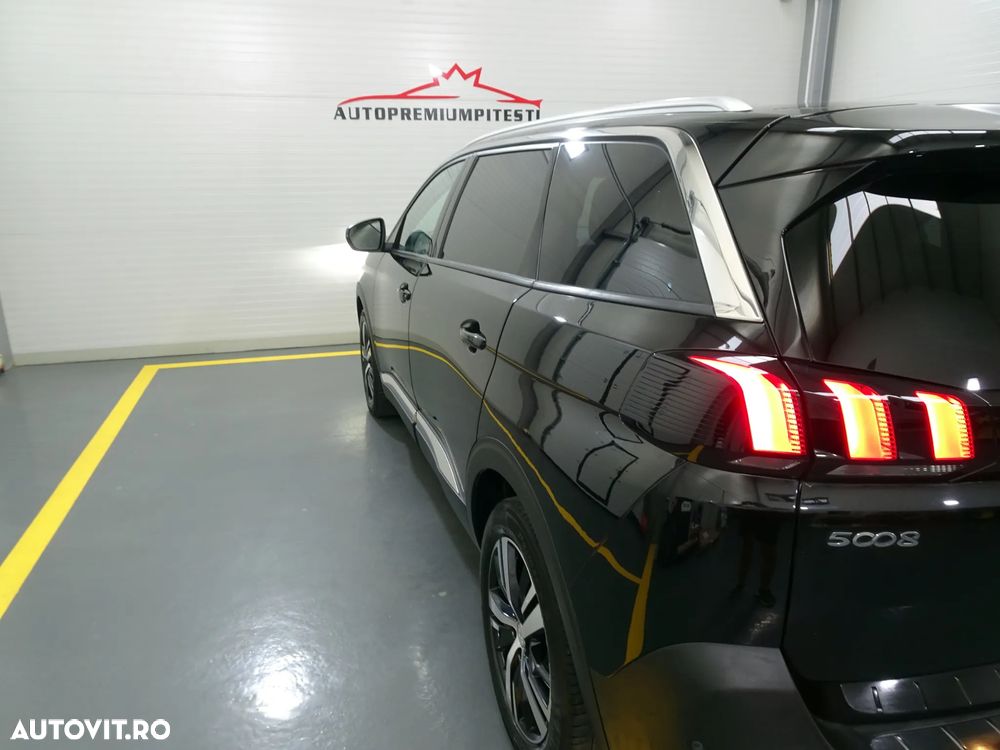 Peugeot 5008 — 15