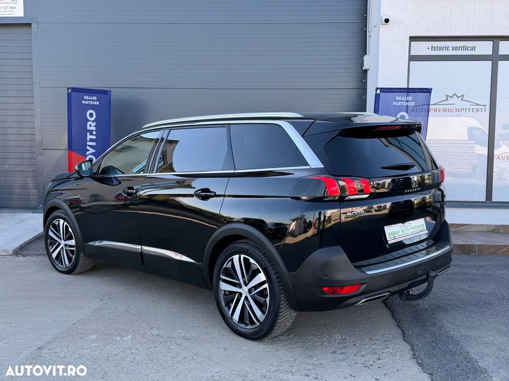 Peugeot 5008 — 8