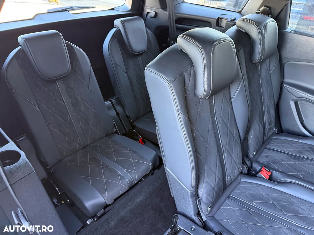 Peugeot 5008 — 9
