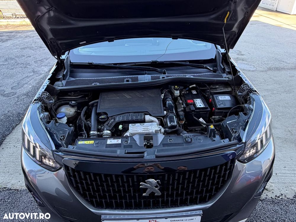Peugeot 2008 — 30