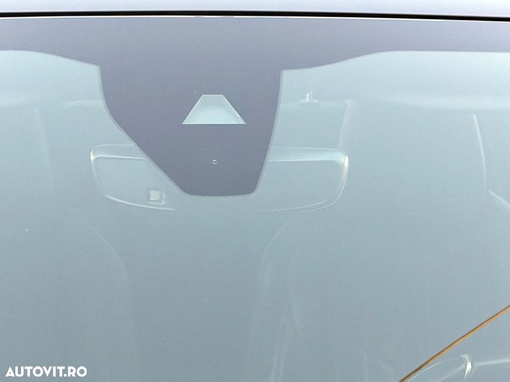 Peugeot 2008 — 28