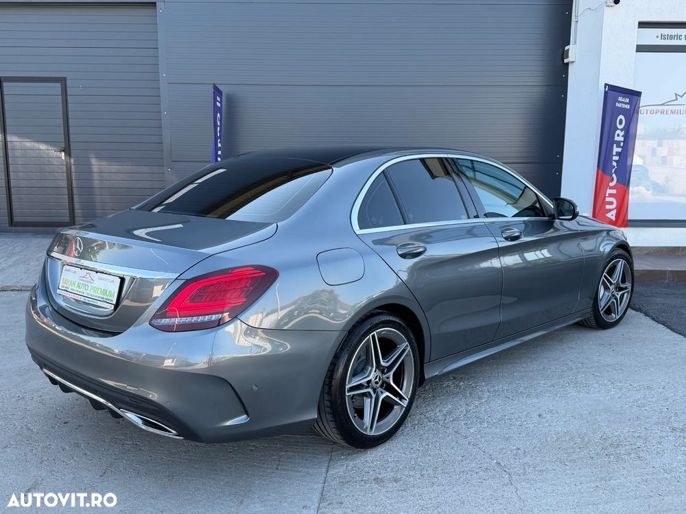 Mercedes-benz C — 12