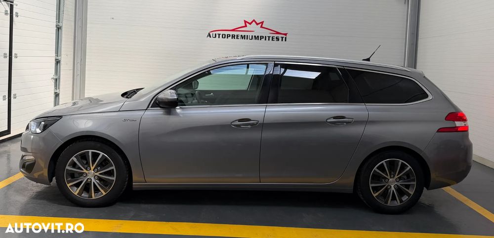 Peugeot 308 — 15