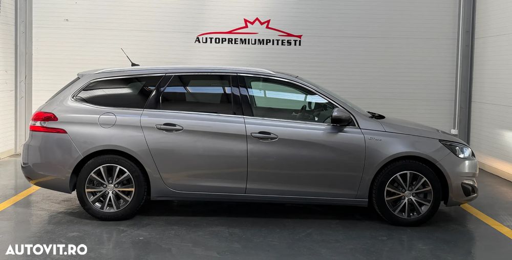 Peugeot 308 — 17