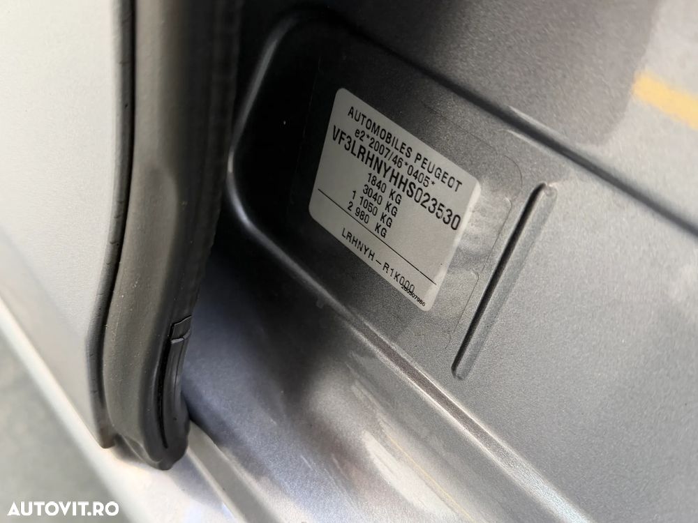 Peugeot 308 — 25