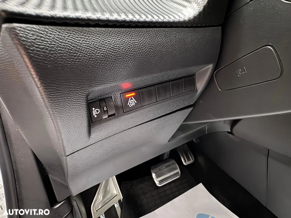 Peugeot 2008 — 23